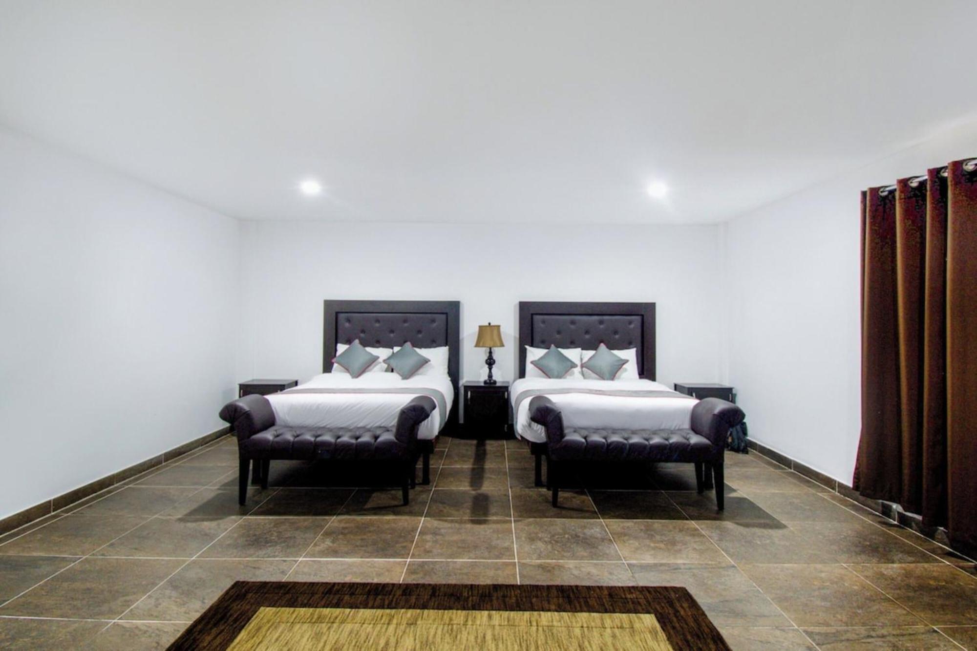 Collection O Hotel Nueva Escocia, ปวยบลา ภายนอก รูปภาพ