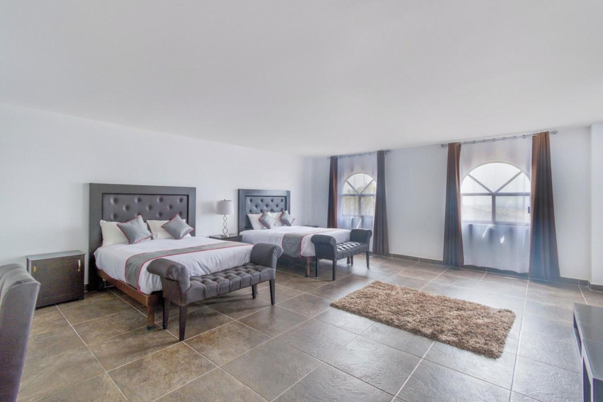Collection O Hotel Nueva Escocia, ปวยบลา ภายนอก รูปภาพ